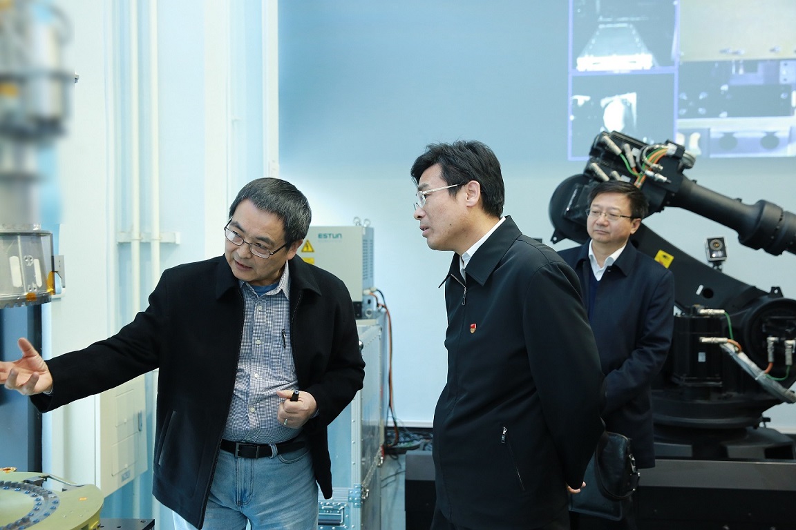 ������ί��ί���̹�ί����ֿ���ͬ־�ι�ָ����Ժ���ܿռ�ϵͳ�����о�����